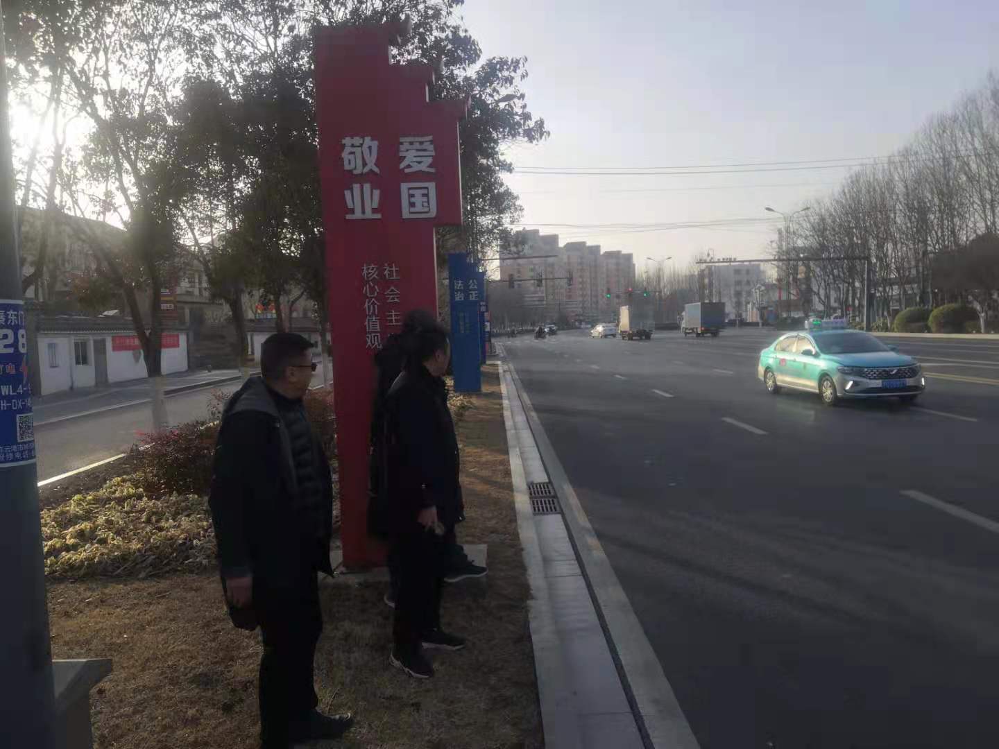 公交集團(tuán)公交事業(yè)一部持續(xù)做好路口安全操作法執(zhí)行情況暗查活動