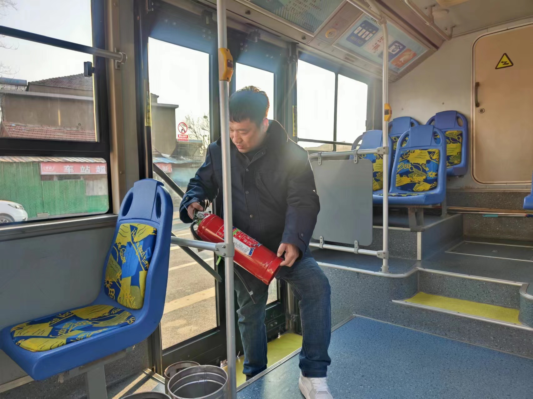 公交集團(tuán)公交事業(yè)一部開展安全生產(chǎn)隱患排查治理活動