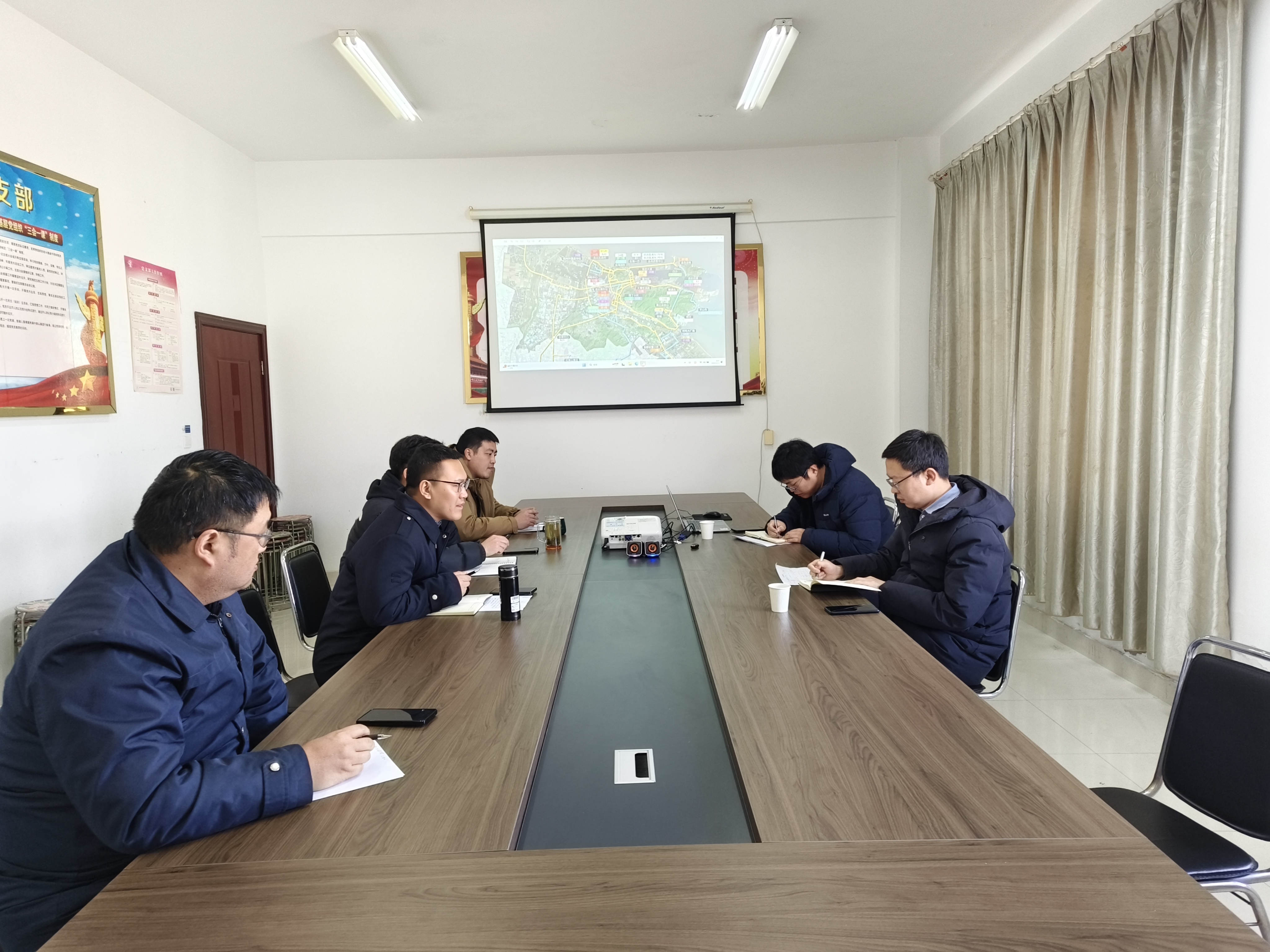 連云區(qū)住建局赴公交集團(tuán)開展工作調(diào)研