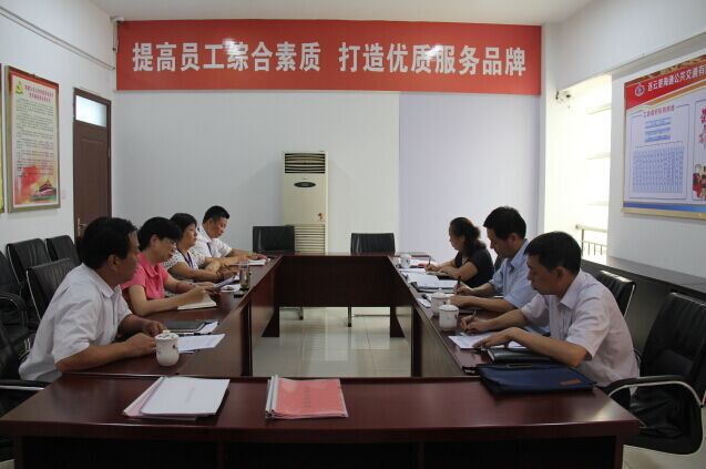 集團紀委、監察室到海通公交檢查指導工作