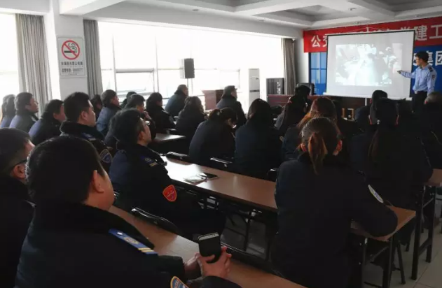 公交集團舉辦消防應急知識專題講座