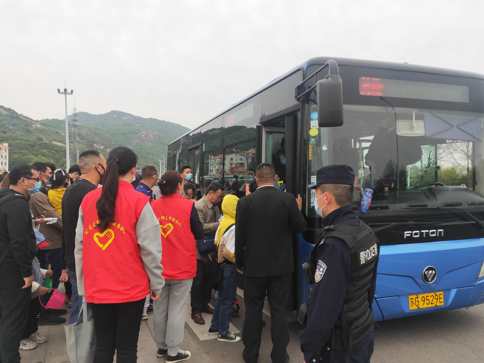 勞動節，公交志愿服務不停歇