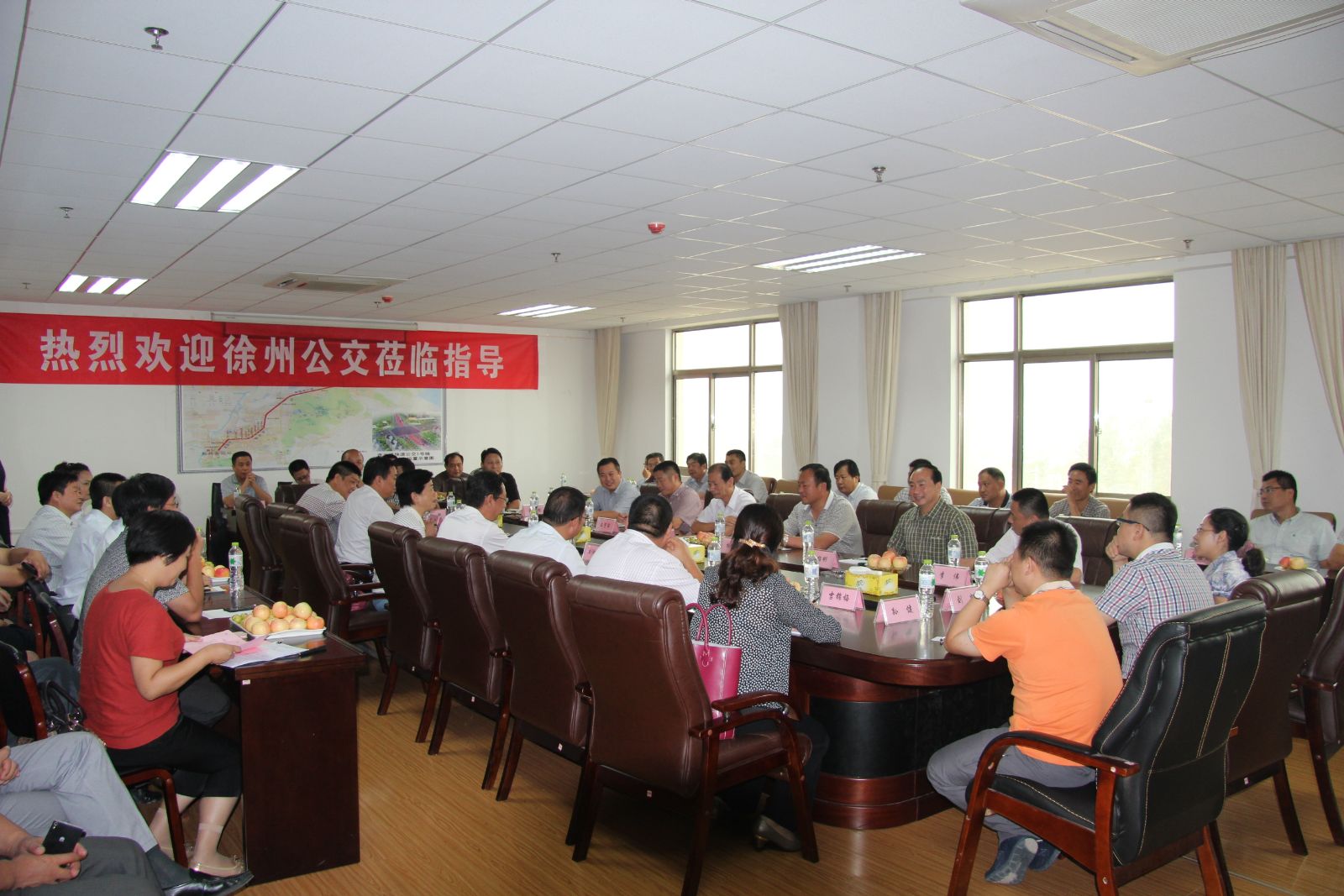 徐州公交來連考察 體驗港城BRT