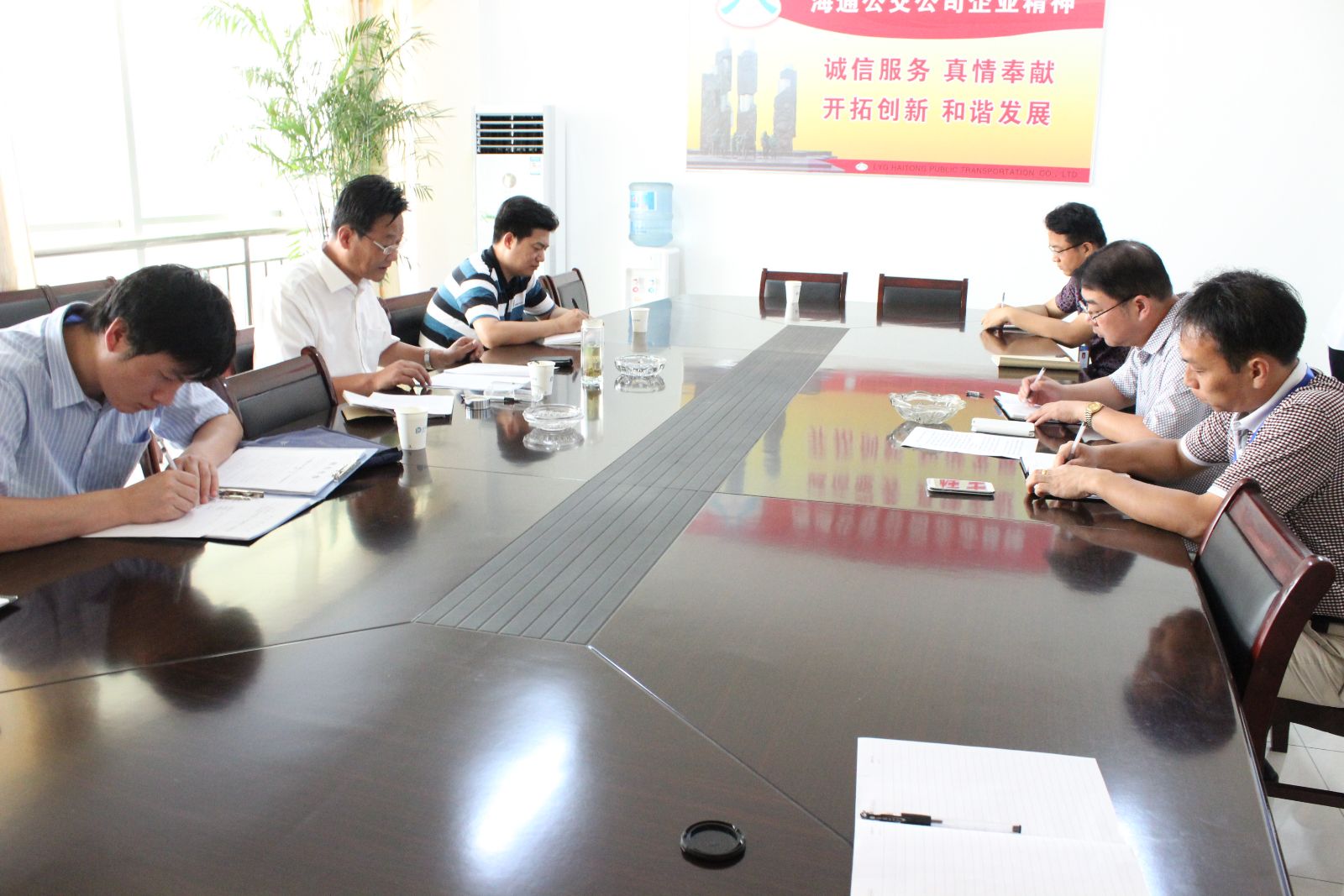 集團安監部檢查海通公交公司安全工作