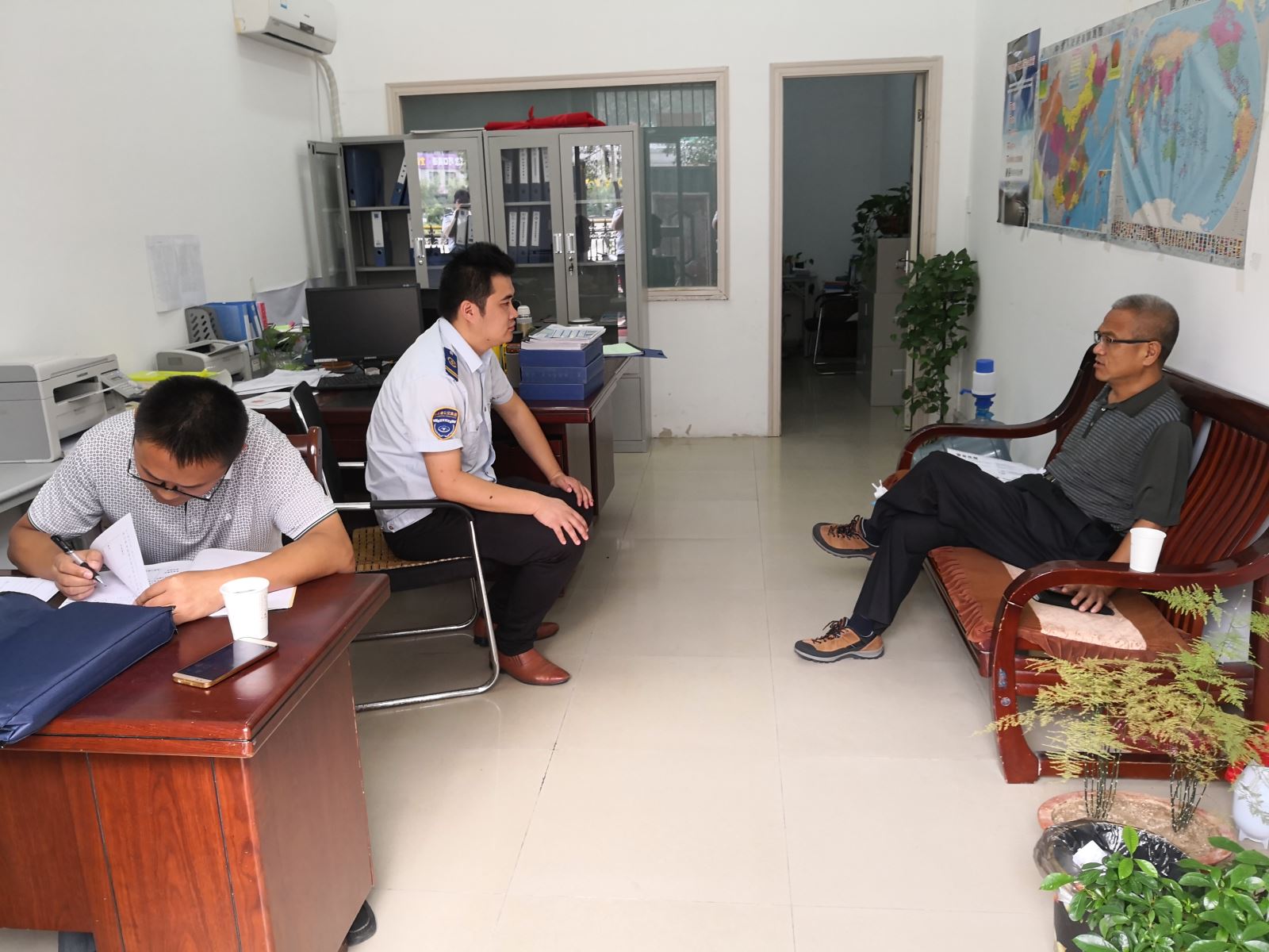 市運管處到公交集團旅游公司檢查“雙節”安全生產工作